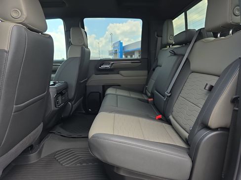 New 2026 Chevrolet Silverado 2500 ZR2 w/ LPO, Dark Essentials Package AWD/4WD image 11