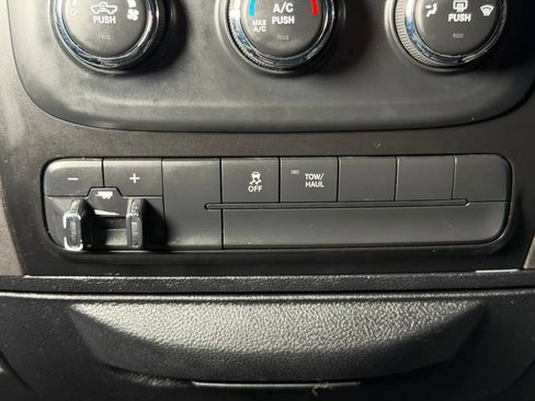 Used 2018 RAM 1500 Tradesman w/ Popular Equipment Group AWD/4WD image 31
