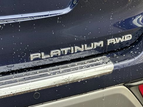 Used 2022 Toyota Highlander Platinum image 29