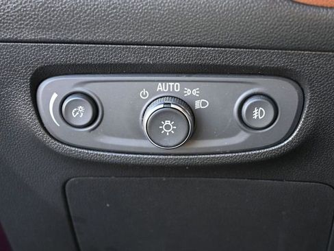 Used 2021 Buick Encore GX Essence w/ Experience Buick Package image 34