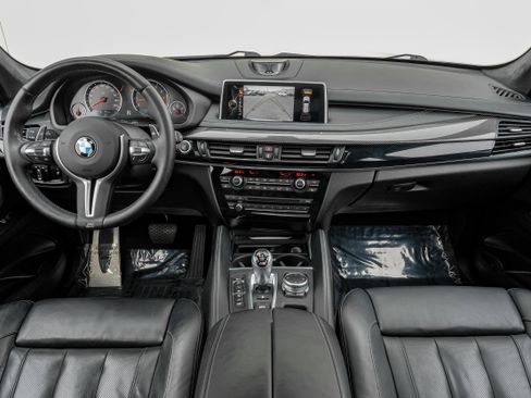Used 2015 BMW X5 M image 14