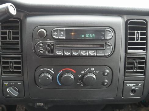 Used 2003 Dodge Dakota SLT image 5