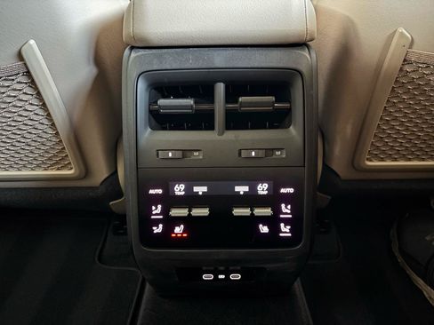 Used 2024 Porsche Macan 4 Electric AWD/4WD image 28