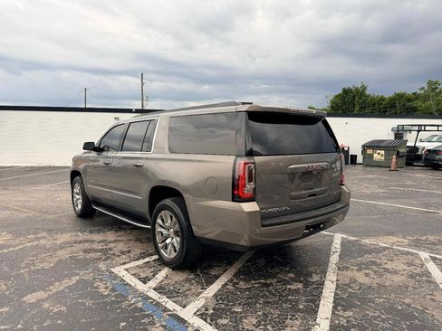 Used 2019 GMC Yukon XL SLT w/ Premium Edition RWD image 5