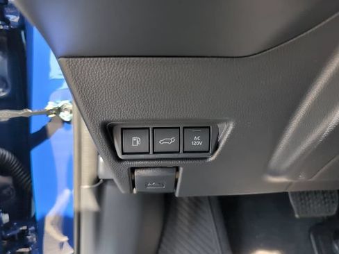 New 2026 Toyota Prius Plug-In Hybrid FWD image 16