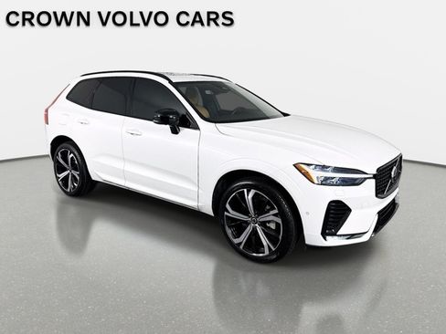 Used 2023 Volvo XC60 B6 Ultimate w/ Protection Package Premier AWD/4WD image 4