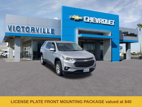 Used 2020 Chevrolet Traverse LT FWD image 3