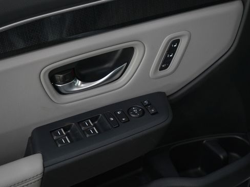 Used 2025 Honda Pilot Elite image 23