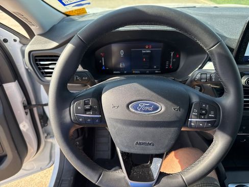 Used 2023 Ford Escape Active FWD image 21