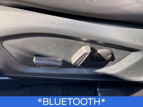 Used 2022 Ford Explorer XLT w/ Equipment Group 202A image 15