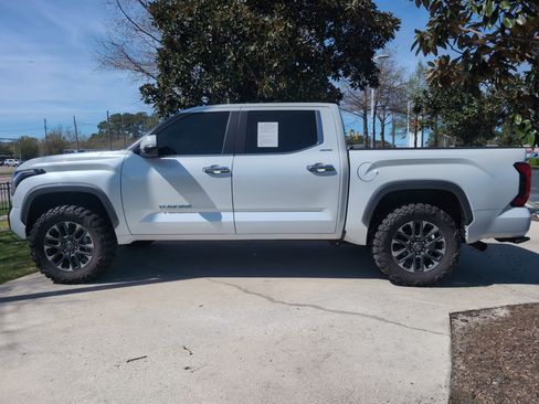 Used 2025 Toyota Tundra Limited image 7