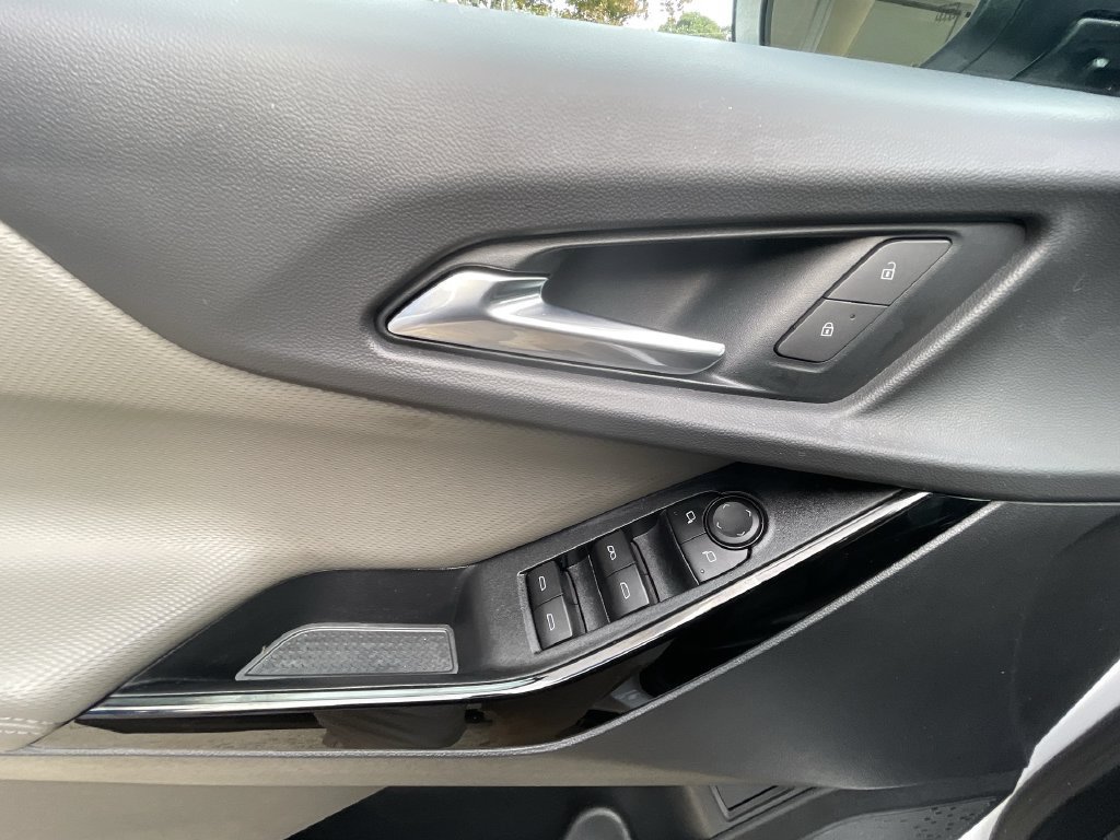 Used 2026 Chevrolet Equinox LT w/ Convenience Package II FWD image 23