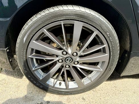 Used 2019 Nissan Maxima Platinum w/ Reserve Package image 12