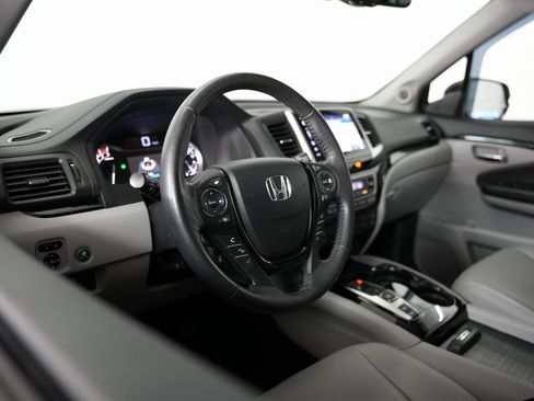 Used 2017 Honda Pilot Elite image 7
