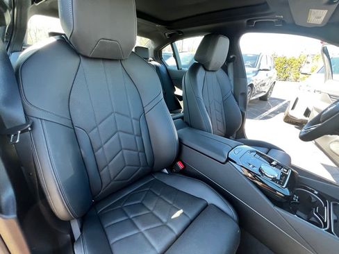 New 2026 BMW 550e xDrive w/ Executive Package image 23