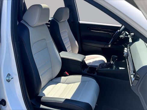 Used 2025 Honda CR-V Sport Touring image 9