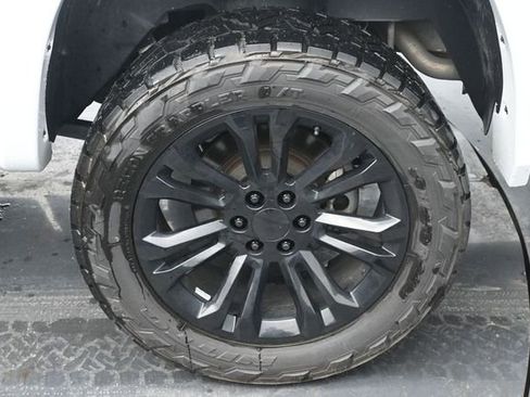 Used 2023 RAM 1500 Laramie AWD/4WD image 36