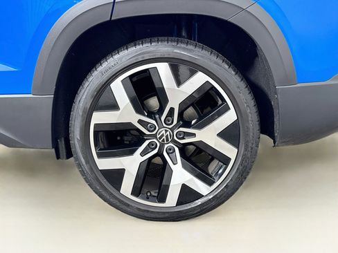 Used 2023 Volkswagen Taos SEL AWD/4WD image 31