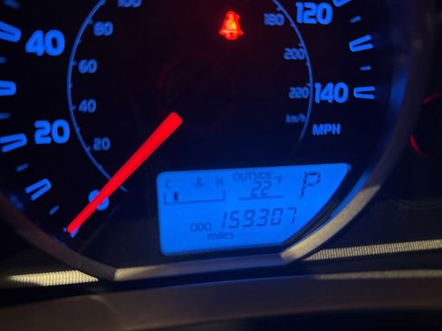 Used 2013 Toyota RAV4 XLE image 31