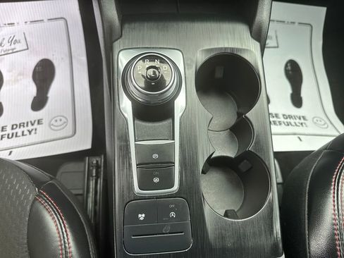 Used 2025 Ford Escape ST-Line AWD/4WD image 18