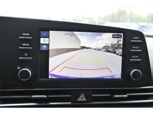Used 2025 Hyundai Elantra Hybrid FWD image 25