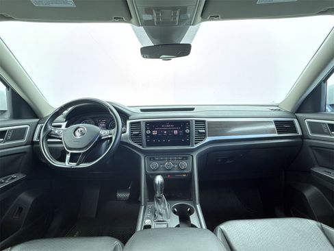Used 2018 Volkswagen Atlas SE image 18
