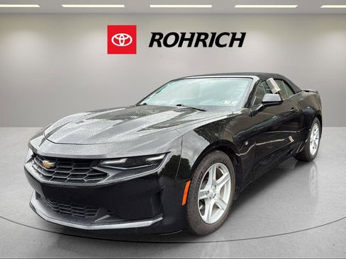 Used 2019 Chevrolet Camaro LT image 1