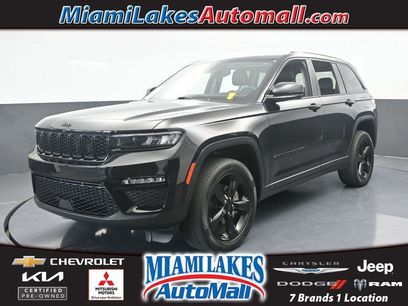 Used 2023 Jeep Grand Cherokee Limited w/ Black Appearance Package