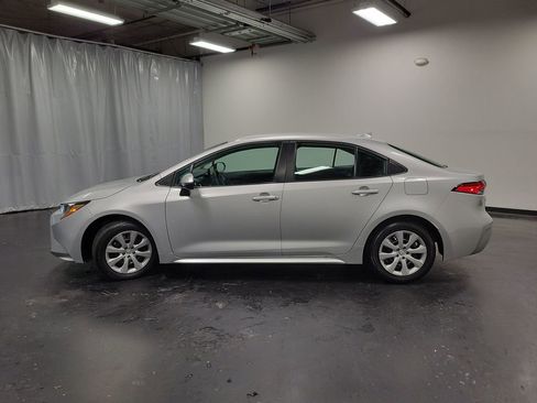 Used 2024 Toyota Corolla LE image 5