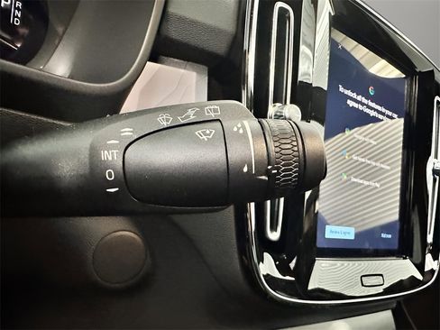 New 2024 Volvo XC40 Recharge Core w/ Protection Package Premier image 32