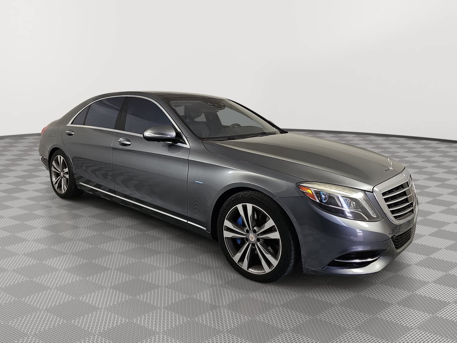 Used 2017 Mercedes-Benz S 550e image 2