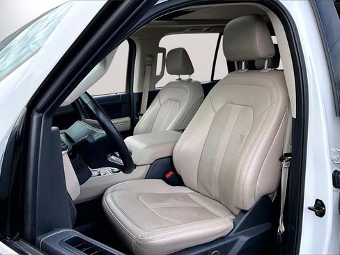 Used 2024 Ford Expedition Max Limited image 22