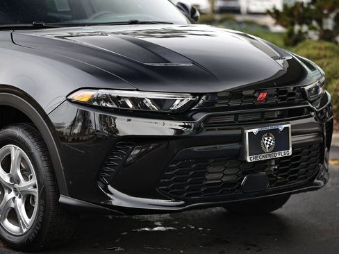 Used 2024 Dodge Hornet GT w/ Cold Weather Group image 2