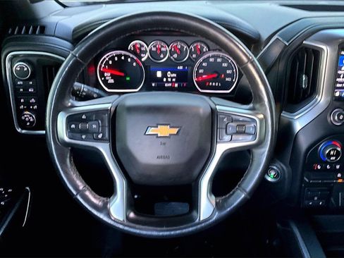 Used 2019 Chevrolet Silverado 1500 LTZ w/ LTZ Convenience Package image 4