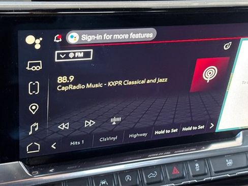 Used 2025 GMC Sierra 1500 SLT image 17