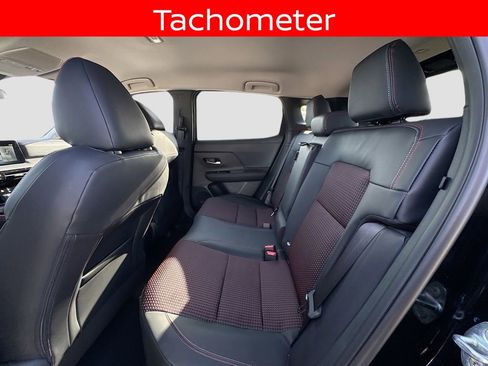 Used 2025 Nissan Kicks SR image 21