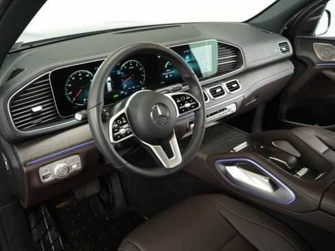 Used 2021 Mercedes-Benz GLS 450 4MATIC image 33