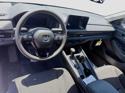 New 2026 Honda Accord SE image 9