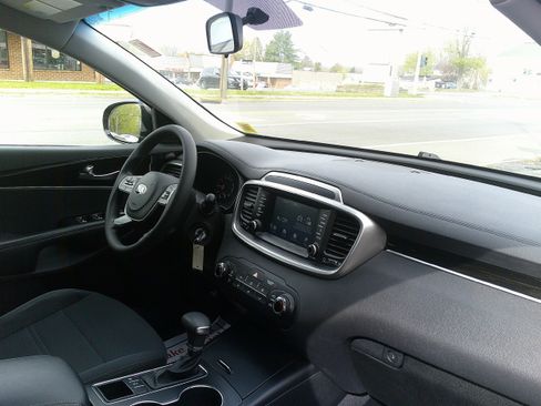 Used 2019 Kia Sorento AWD image 23