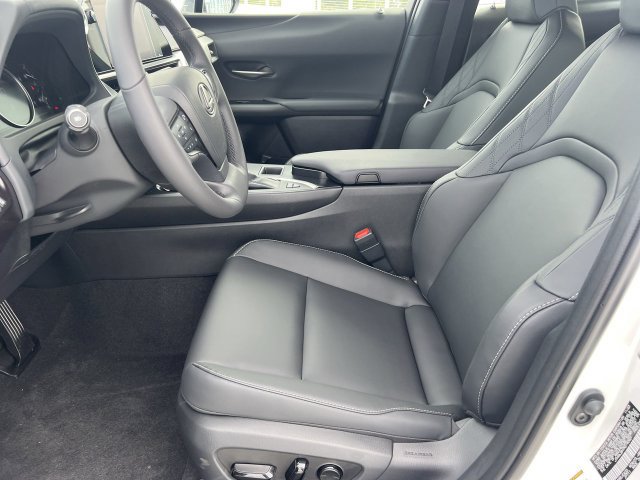 Used 2024 Lexus UX 250h FWD image 11