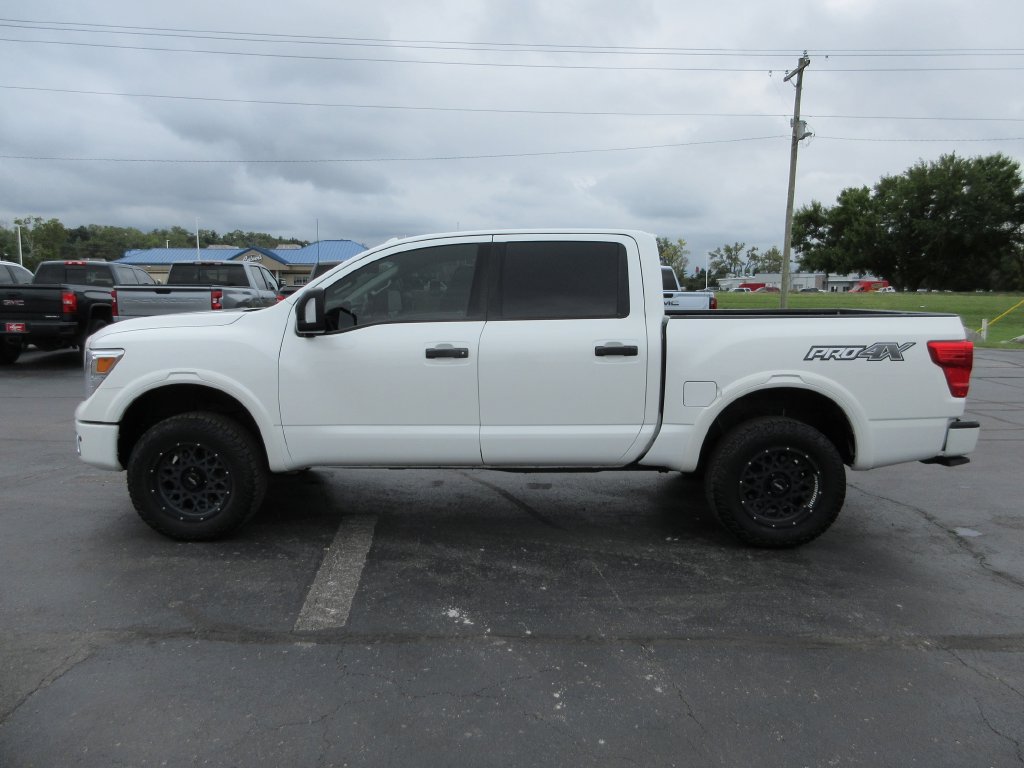 Used 2019 Nissan Titan PRO-4X w/ Pro-4x Utility Package AWD/4WD image 9