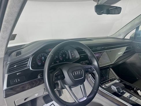 Used 2021 Audi Q7 3.0T Prestige AWD/4WD image 9