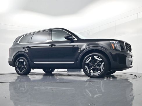 New 2025 Kia Telluride S image 37
