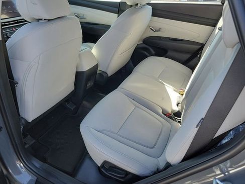 New 2026 Hyundai Tucson SE image 18