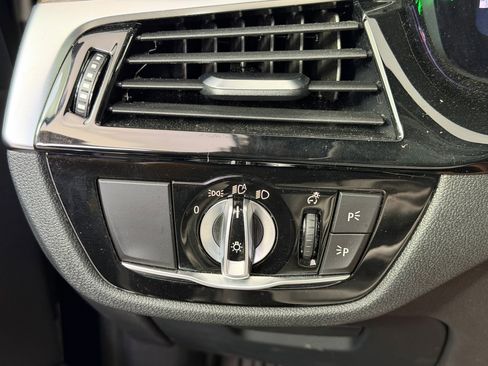 Used 2021 BMW 530i xDrive w/ Convenience Package image 30