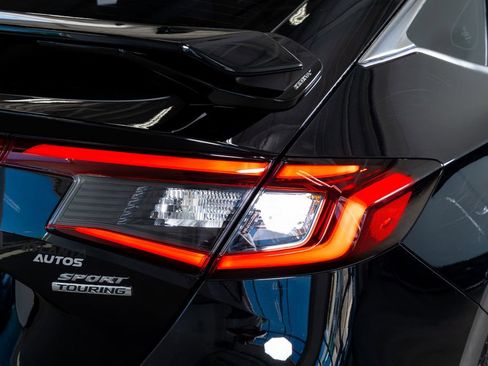 Used 2024 Honda Civic Sport Touring image 9