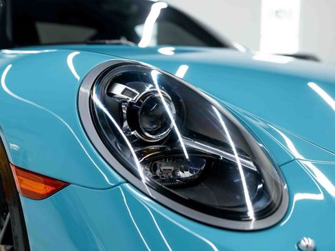 Used 2017 Porsche 911 Carrera image 16