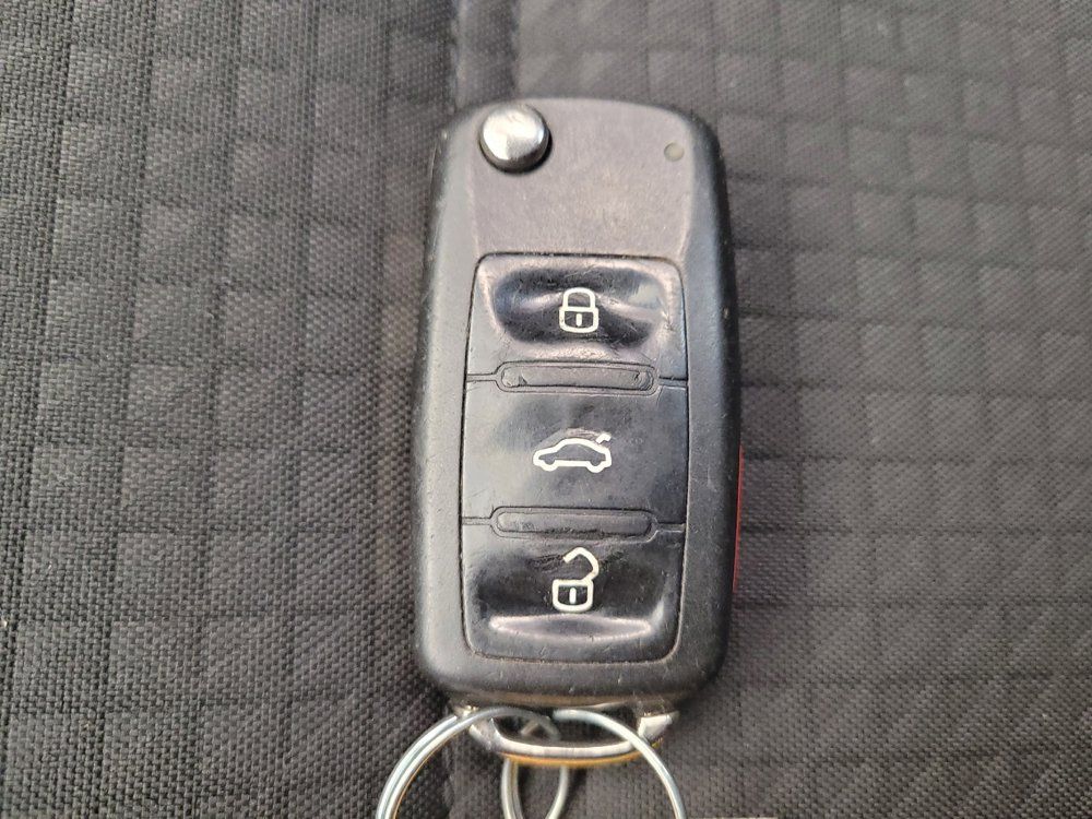 Used 2015 Volkswagen Jetta SE FWD image 32