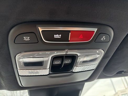 Certified 2025 Kia Telluride SX Prestige X-Line image 18