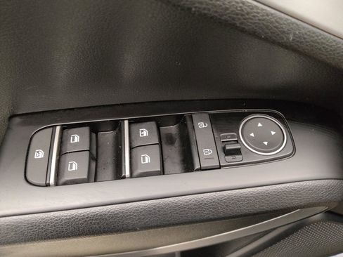 Used 2024 Kia Soul LX w/ LX Technology Package image 27